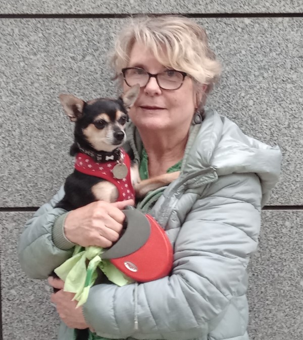 Stephanie with dog