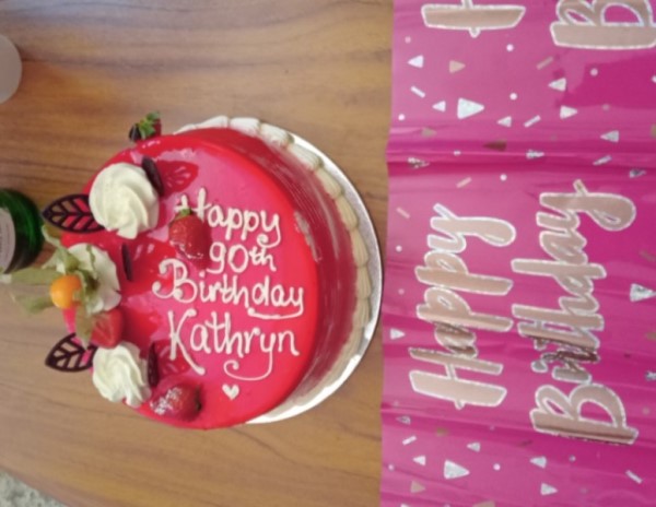 Kathryn 90th Cake